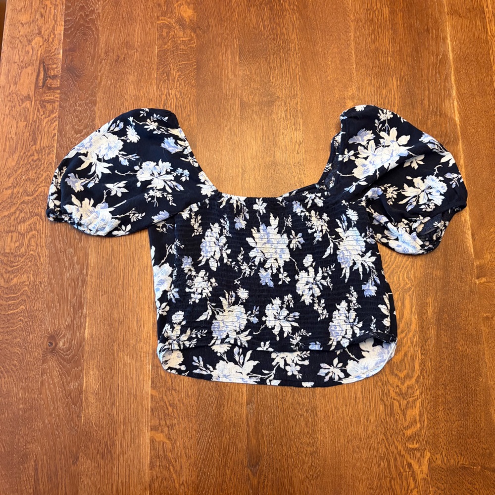 Abercrombie Floral Puff Sleeve Crop Top - Navy and Blue